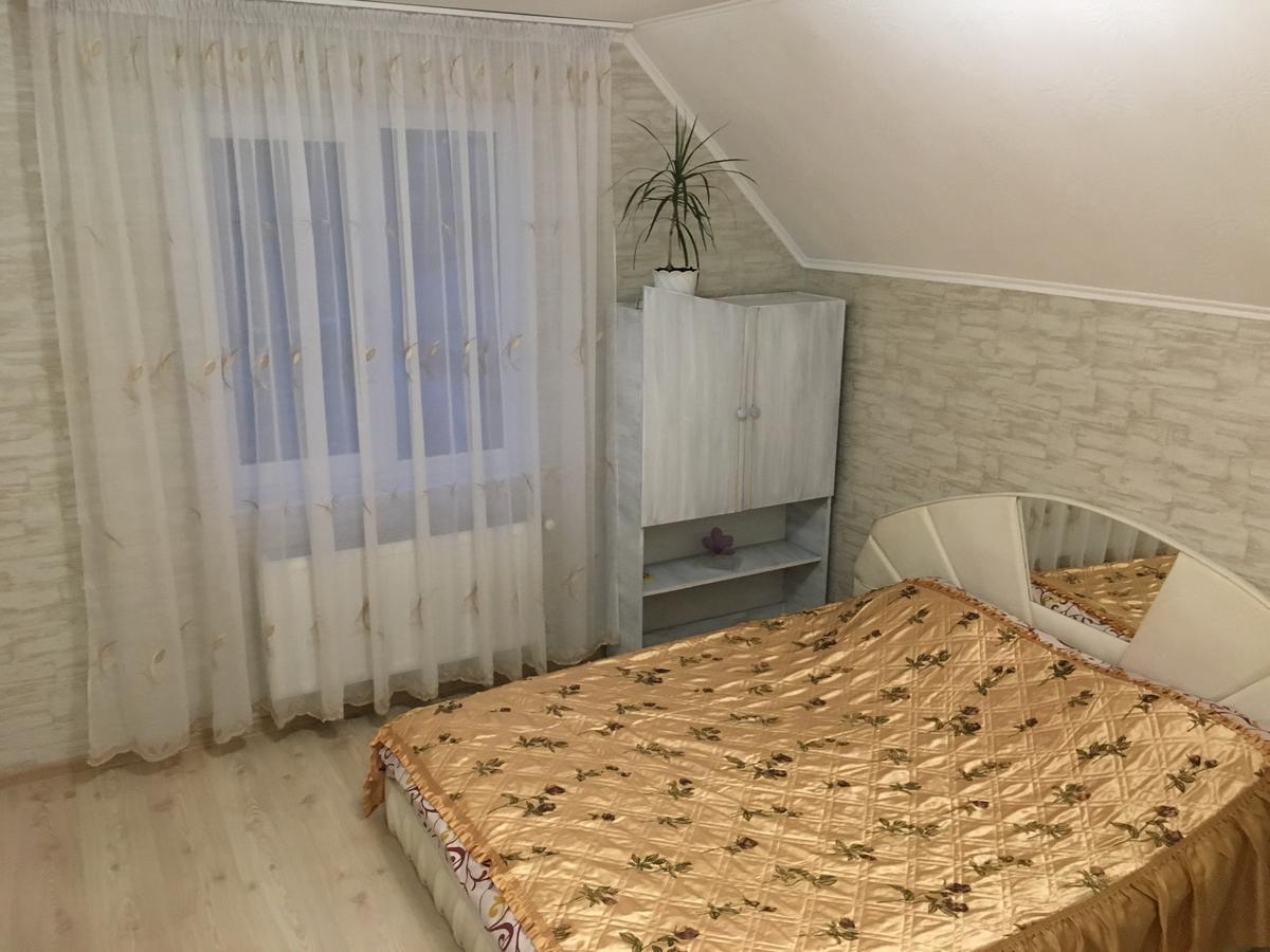 Vacation Home Lubov Kamjanets-Podilskyi Eksteriør billede